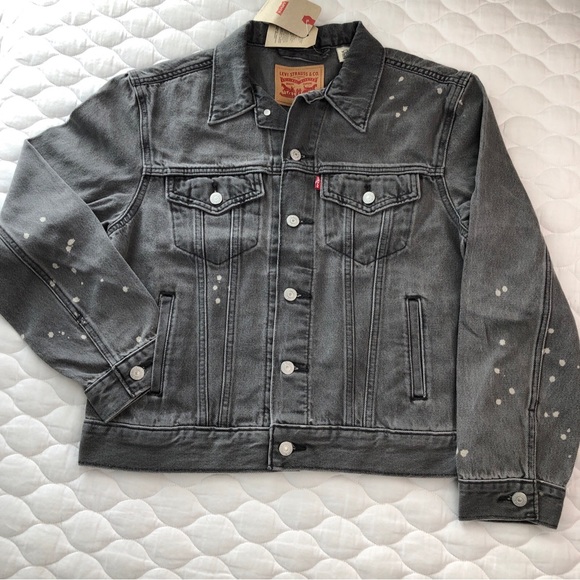 Levi's Jackets & Blazers - Levis NEW Women Trucker Happy Accident Jacket Size Medium Color Black - pockets